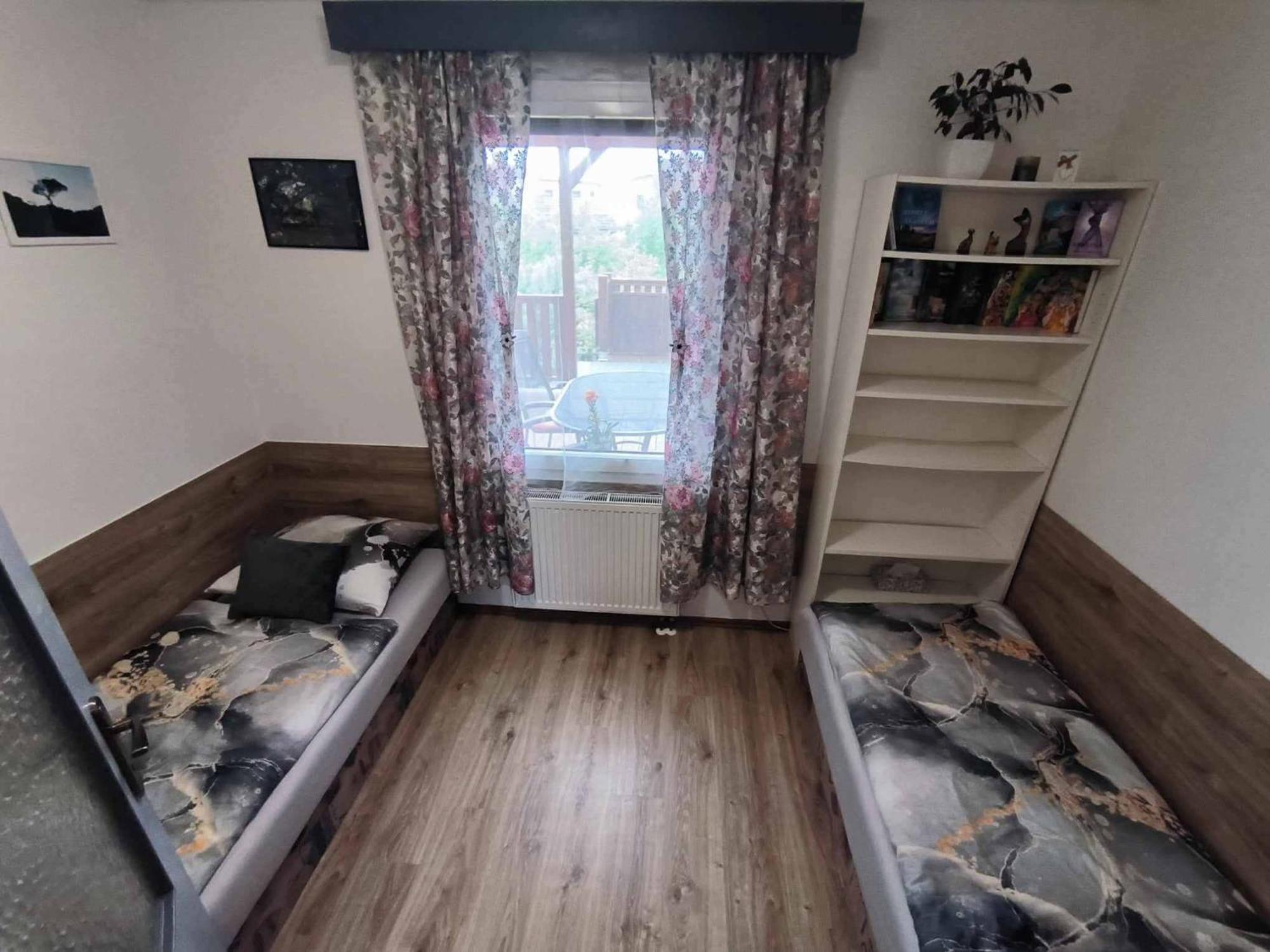 فيلا House Of Relax Recany nad Labem المظهر الخارجي الصورة